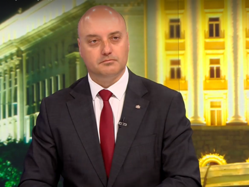 Има голяма разлика между думи и дела при лидера на