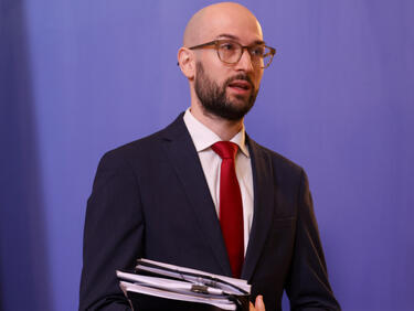 ПБ и финансовият министър в спор за финансовото състояние на страната
