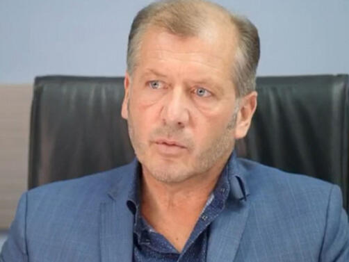 В момента Сарафов е на тезгяха и Борисов и Пеевски