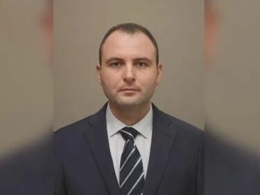 Кой е Евгени Симеонов – новият особен търговски управител на „Лукойл“
