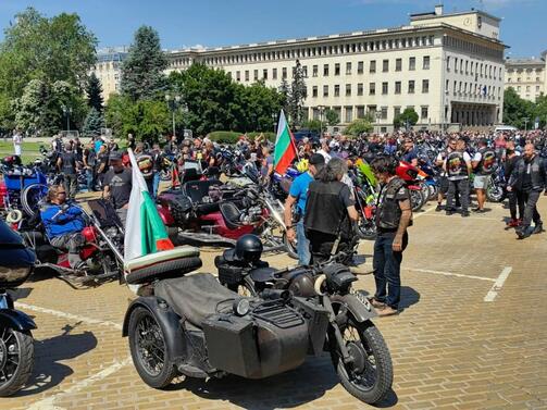 Мотористи излязоха на национален протест на площад Княз Александър I