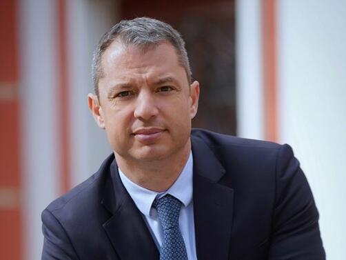 Изненадващото решение на Делян Добрев да се оттегли от Народното