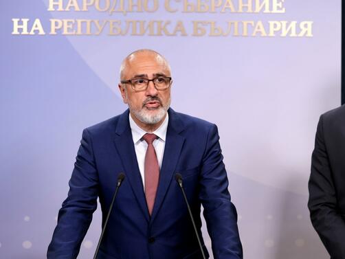 Прогресивна България е внесла три проекта в парламента с които