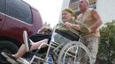 Хората с увреждания: Транспортът е недостъпен за нас  