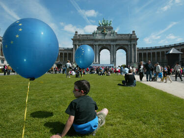 ЕС не забранява на децата да надуват балони