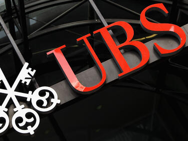 39% спад в печалбата си през третото тримесечие отчете UBS