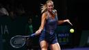 Контузия извади Шарапова от Шампионата на WTA, Возняцки остава №1