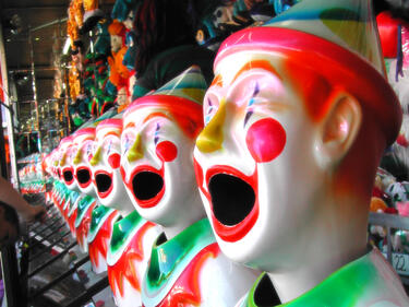 Германка е собственичка на най-голямата колекция клоуни
