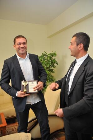 Кубрат Пулев получи морална награда за успеха си