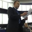 "Бях свикнал да вярвам на Волен, но навикът е като Стокхолмския синдром, когато жертвата се влюбва в похитителя си".