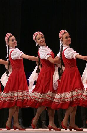 „Игор Моисеев“ представи уникалния си спектакъл у нас
