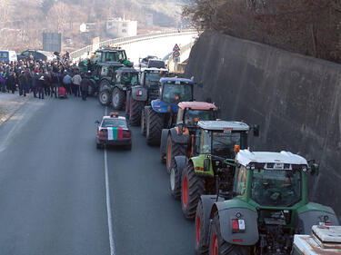 Тракторите на зърнопроизводителите идват в София към 21 часа