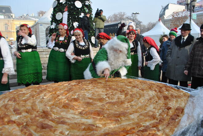 Избраха най-голямата, вкусна и красива шопска баница