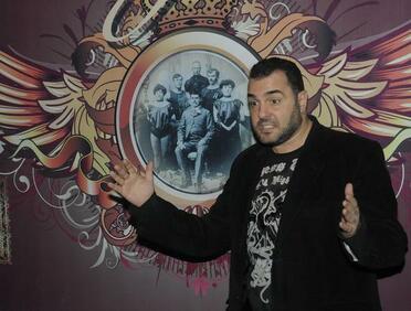 Собственикът на Софийския цирк на сцена, Драгомир Драганов