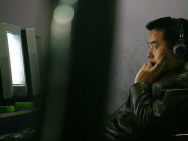 Над половин милиард китайци са вече в мрежата