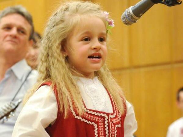 Млади фолклорни таланти изнесоха концерт