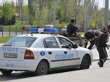 Полицейско преследване завърши с катастрофа