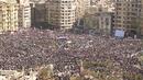 В Египет протестите срещу властта се засилват
