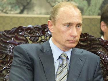 Как ли изглежда Путин без мъжествеността си?
