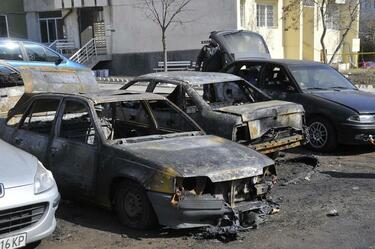 Пет коли горяха в Бургас тази нощ