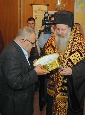 Дариха мощите на Св. Климент Охридски на НИМ