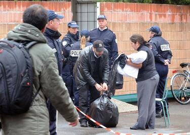 МВнР осъди убийствата на децата в Тулуза