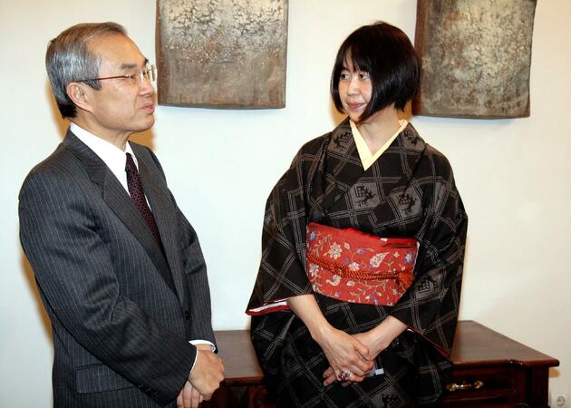 Йошими Футамура и посланикът на Япония Макато Ито