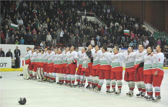 Хокейните национали посветиха бронза на убития Кирил Въжаров