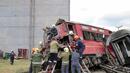 Петимата най-тежко пострадали при влаковата катастрофа остават в болница