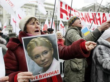 Тимошенко е преместена в болница