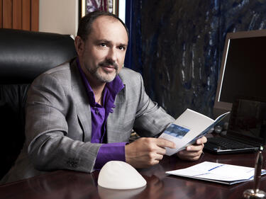 Д-р Николай Георгиев: "Гърмящи импланти" не съществуват