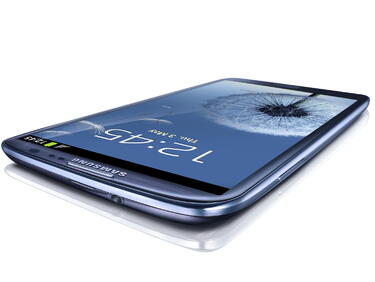 Samsung Galaxy S III оставя iPhone зад гърба си