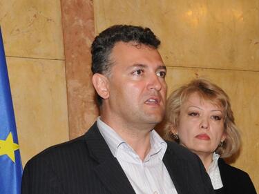 Валентин Николов е освободен от длъжност зам.-министър