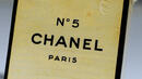 Брад Пит става лице на Chanel No.5
