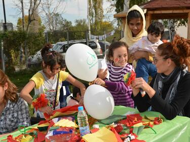 Над 200 деца бежанци се включиха в Детски панаир (СНИМКИ)
