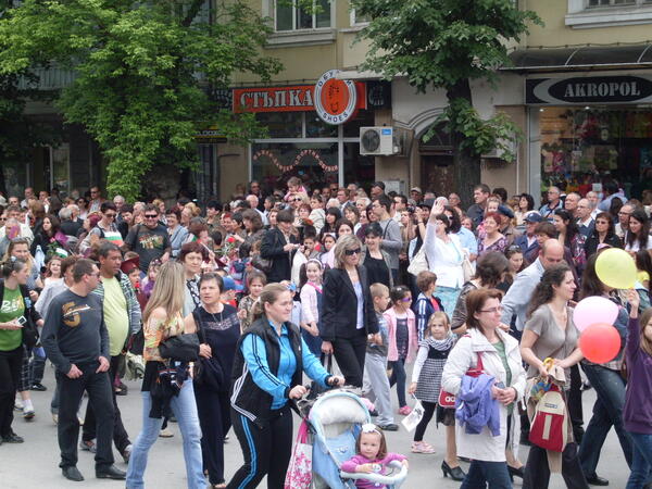 За едни 24 май не е, а беше...