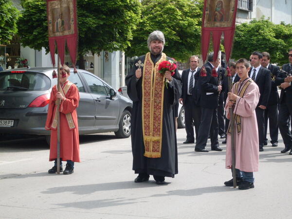 За едни 24 май не е, а беше...