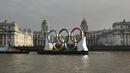 В олимпийски порив британец взе имената на 12 златни медалиста