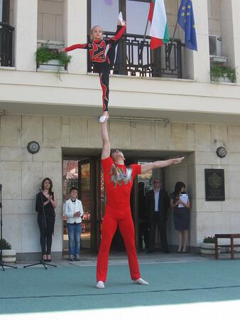 В Горна Оряховица празнуват