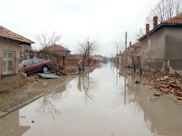 Строят още нови къщи в село Бисер