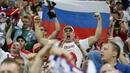 УЕФА погна Русия заради изцепките на феновете