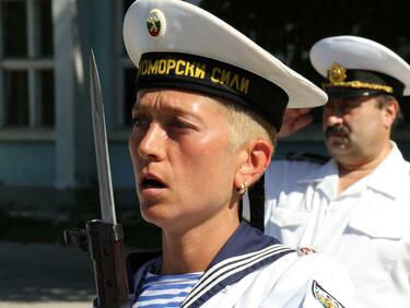 Отличникът на випуска във военоморското училище на Варна е жена
