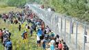 Пратеник на ООН: Унгария пуска газ и водни оръдия срещу бежанците