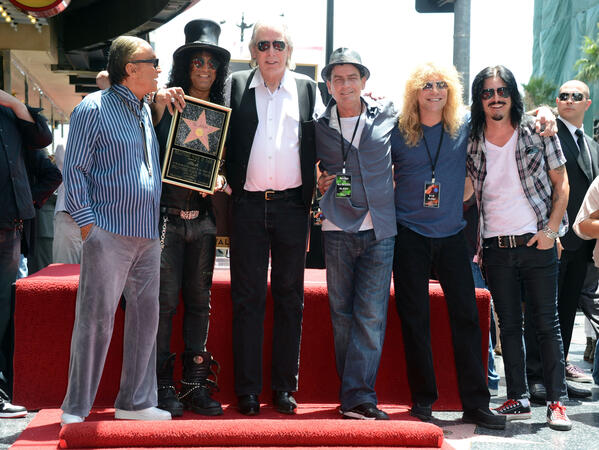 Звезда в Холивуд за екс китариста на Guns N' Roses Слаш
