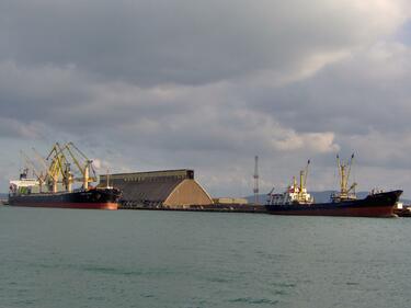 Ръст на товарооборота на Бургаското пристанище  