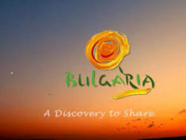 Ангелкова отчете 422 милиона гледания на туристическите клипове за България