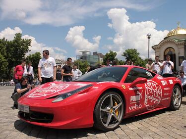 Култовото рали Gumball 3000 мина през България