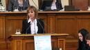 Мая Манолова: Управляващите играят нескопосан театър
