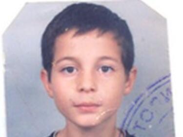 Полицията издирва 12-годишно момче в неизвестност от седмица