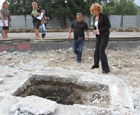Ремонтират още три декара от Южния парк